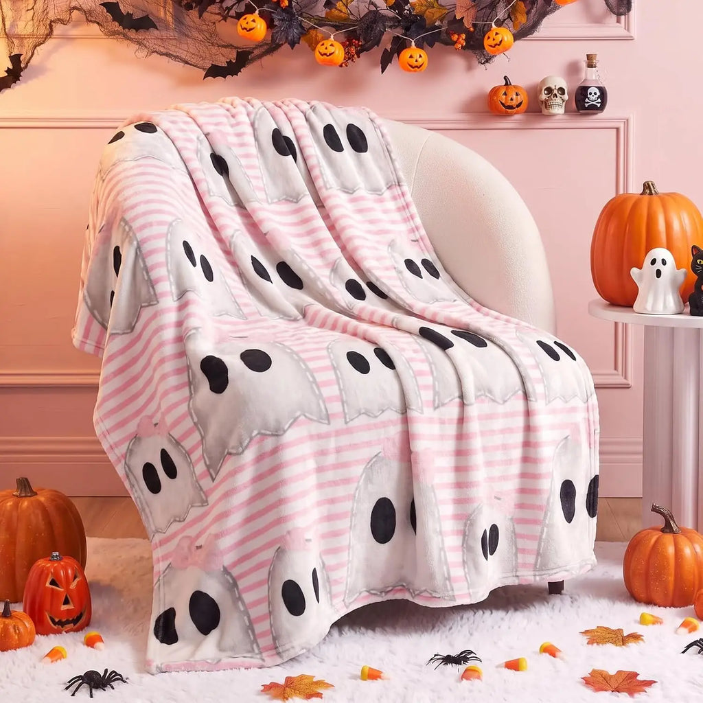 Cozy Halloween Throw Blanket – Cute Spooky Fall Decor
