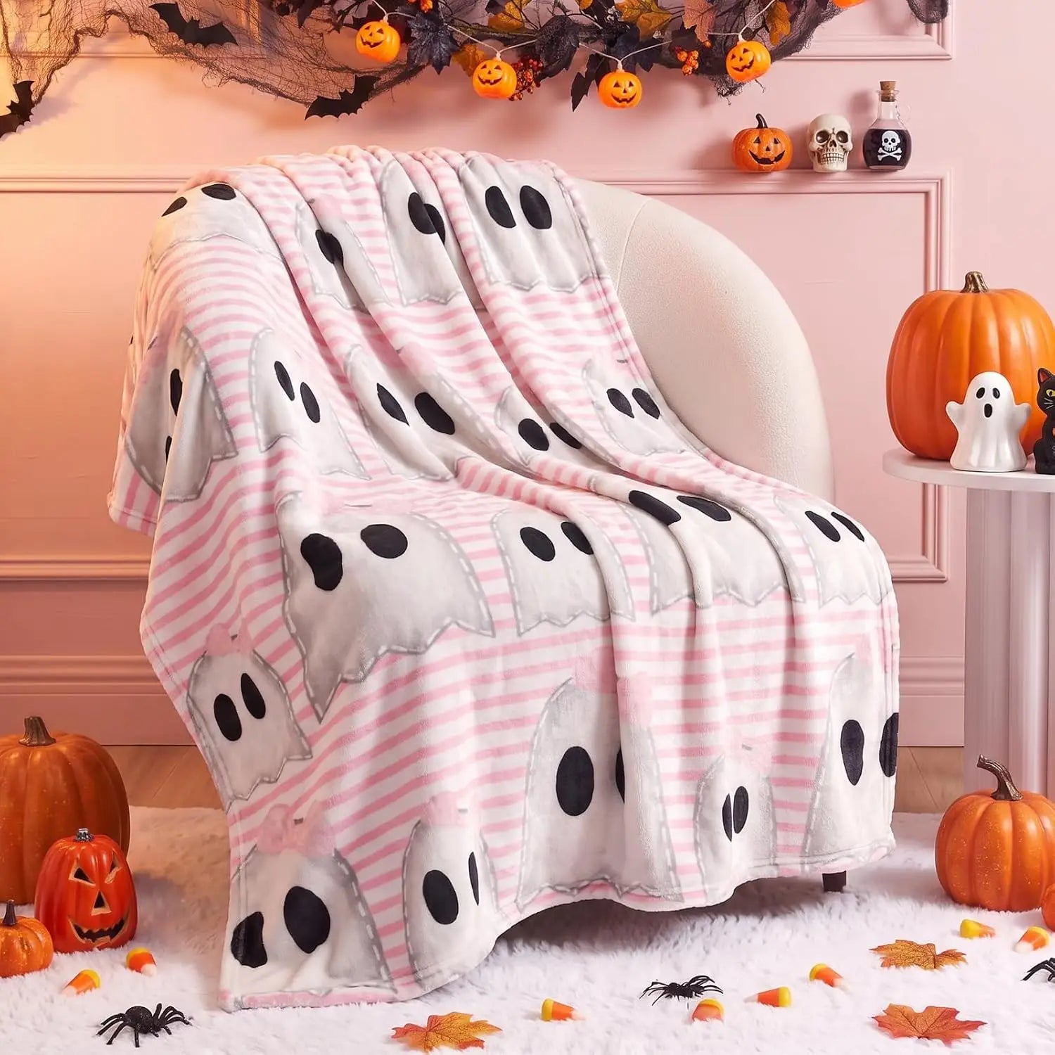 Cozy Halloween Throw Blanket – Cute Spooky Fall Decor